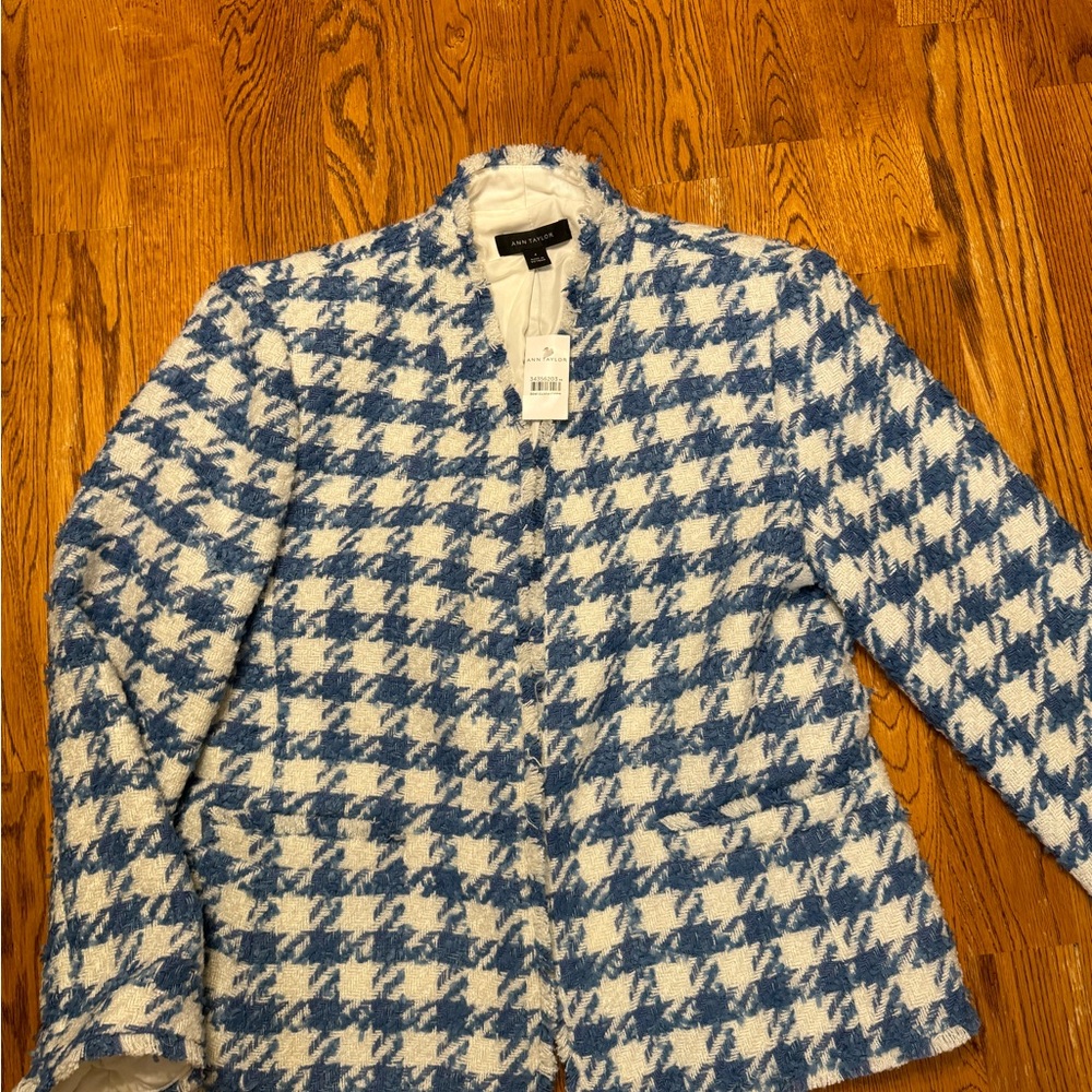 Ann Taylor large print houndstooth blazer size 4
